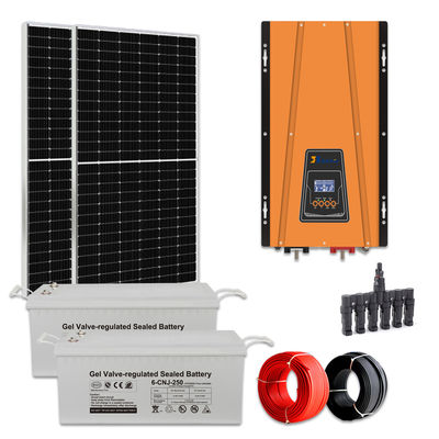 Un bon prix. Système de panneaux solaires à domicile de 2 kW Kit solaire complet hors réseau avec montage au sol de la batterie 48VDC en ligne